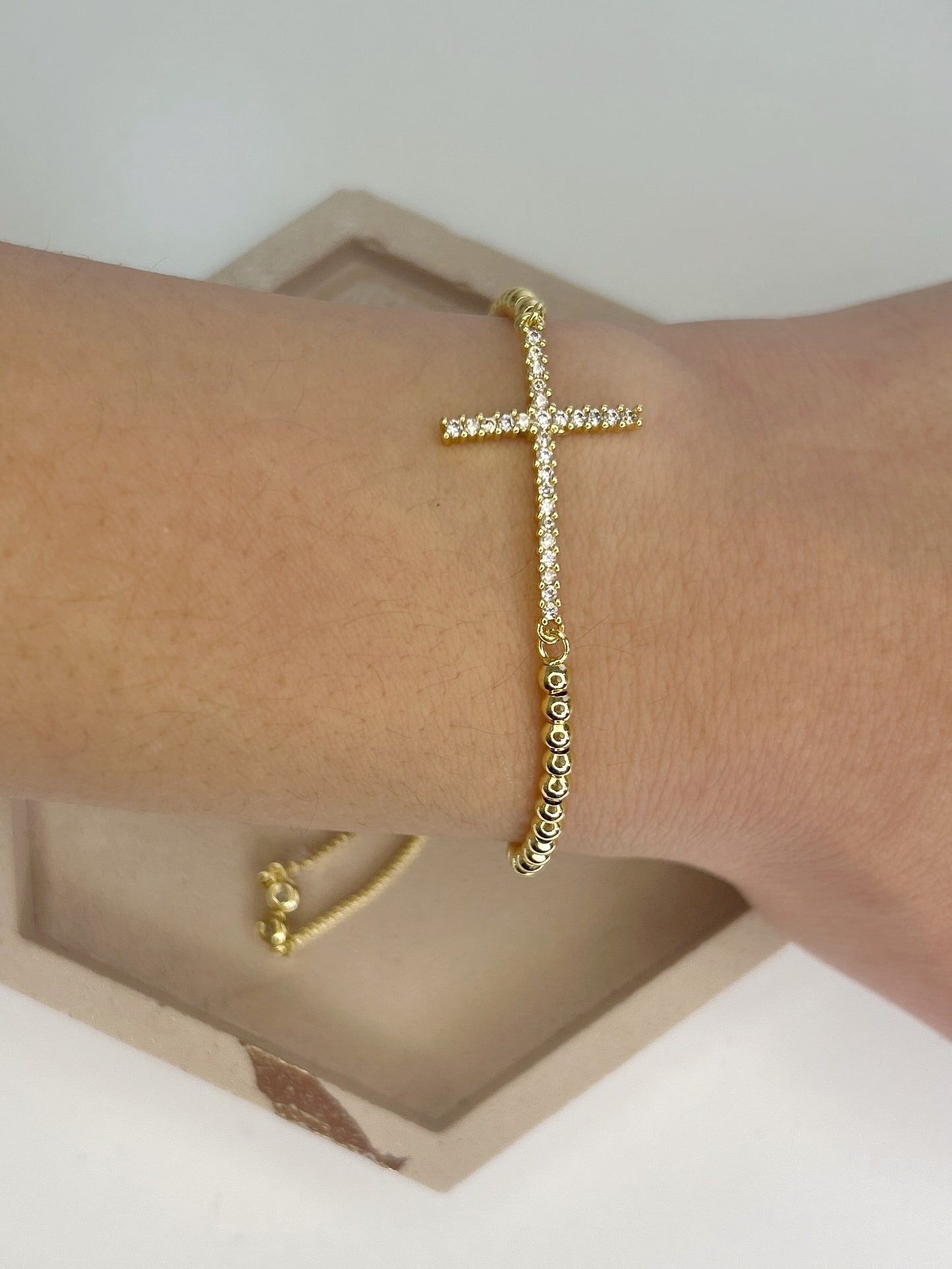 Pulsera Cruz Brillante